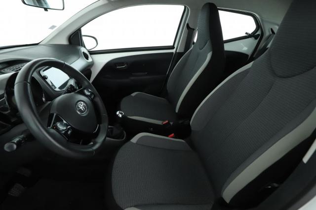 Toyota Aygo image 9