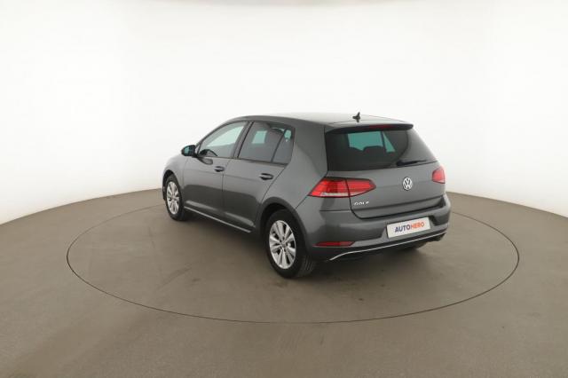 Volkswagen Golf image 8