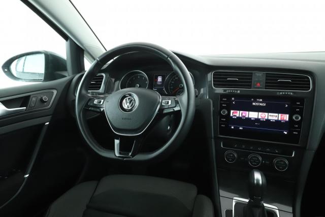 Volkswagen Golf image 5