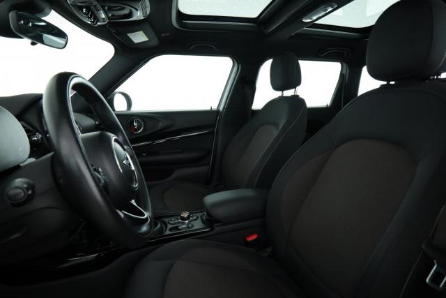 Mini Clubman image 5