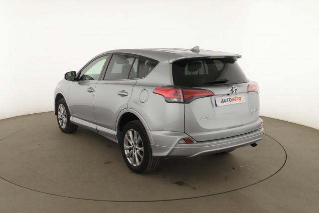 Toyota Rav4 image 2