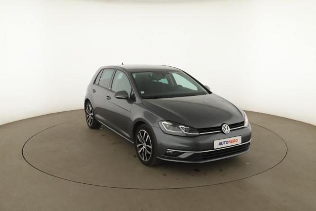 Volkswagen Golf image 9