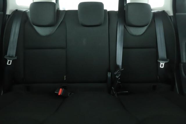 Renault Clio Estate image 3