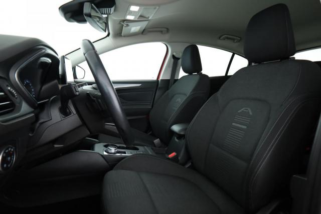 Ford Focus image 7