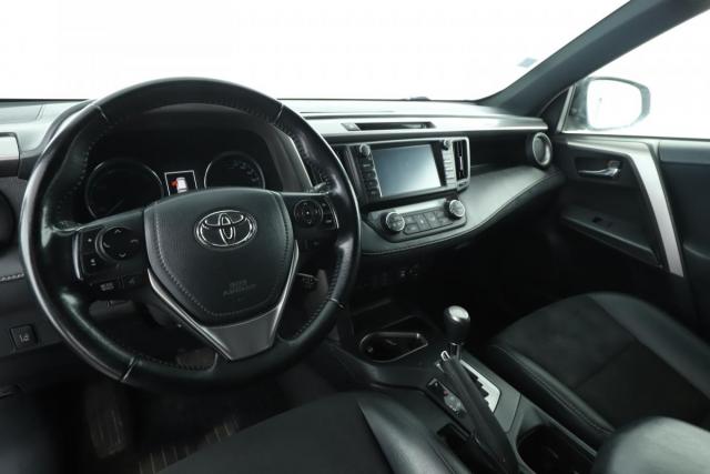 Toyota Rav4 image 7