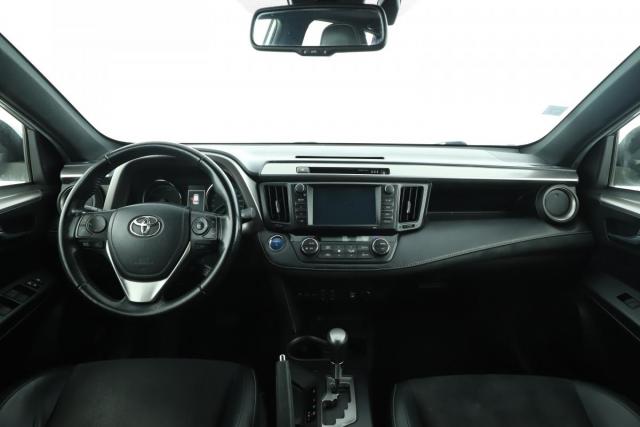 Toyota Rav4 image 8