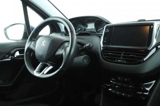Peugeot 2008 image 7