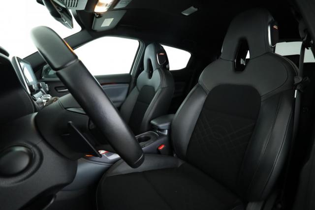 Nissan Juke image 8
