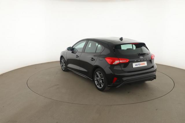 Ford Focus image 8
