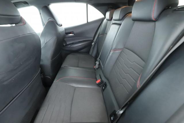 Toyota Corolla image 8