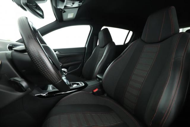 Peugeot 308 image 9