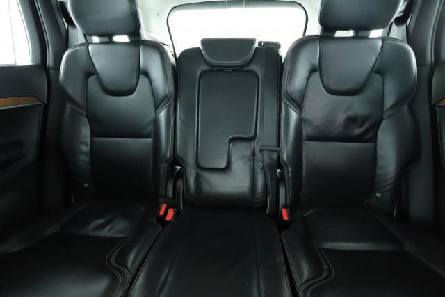Volvo Xc90 image 9