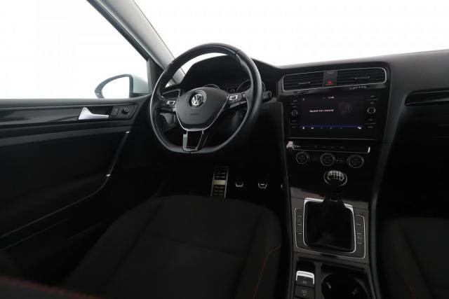 Volkswagen Golf image 2