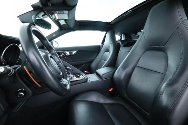 Jaguar F-Type image 3