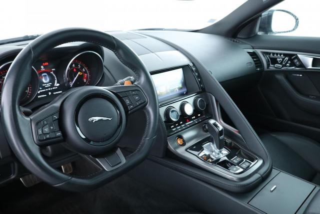Jaguar F-Type image 6