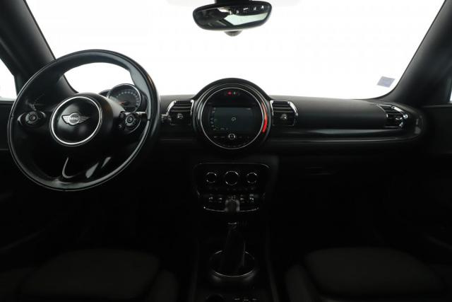 Mini Clubman image 4