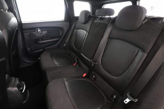 Mini Clubman image 2