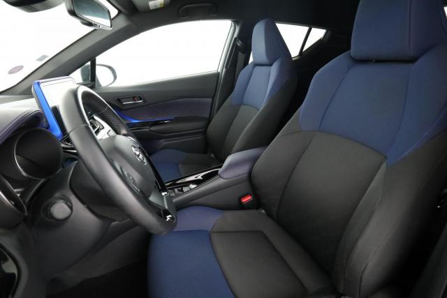Toyota C-Hr image 7