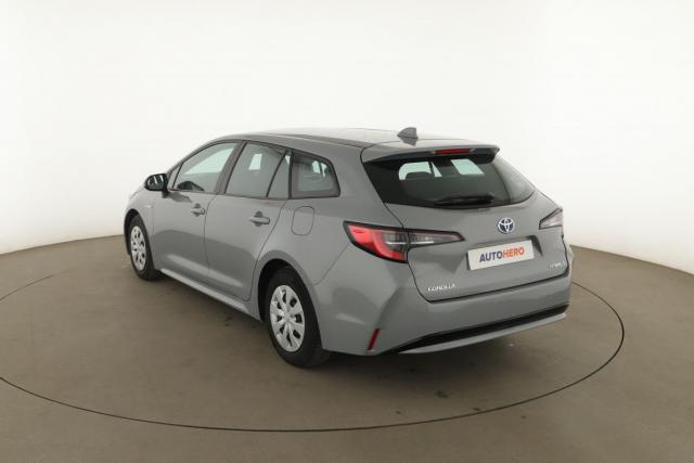 Toyota Corolla Touring Sports image 9