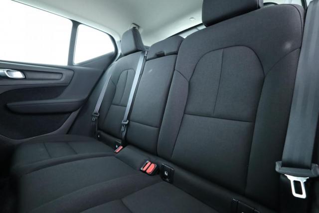 Volvo Xc40 image 8
