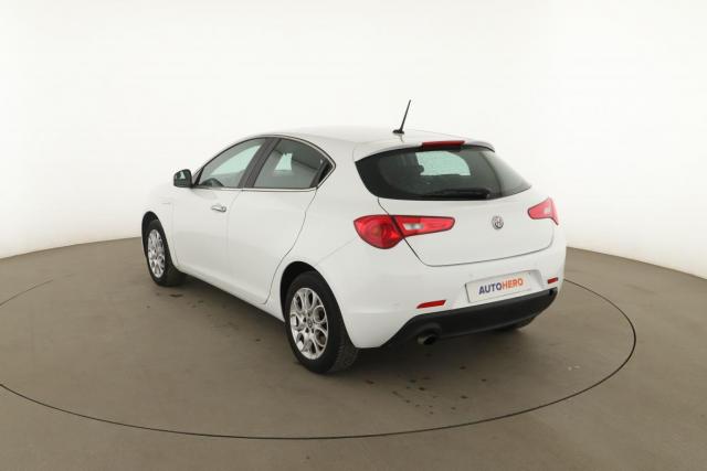 Alfa Romeo Giulietta image 5
