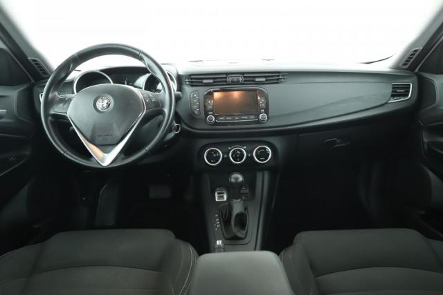 Alfa Romeo Giulietta image 2