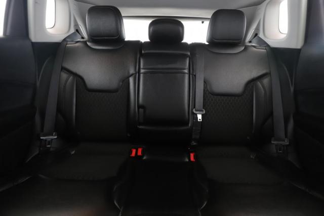 Jeep Compass image 8