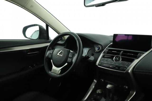 Lexus Nx image 4