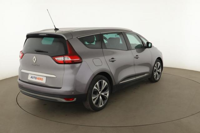Renault Grand Scénic image 2