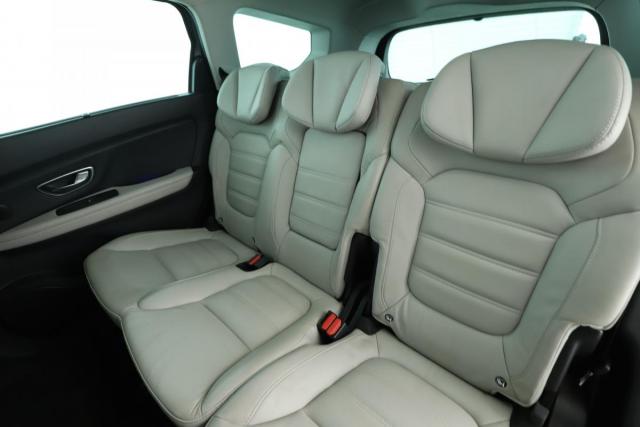 Renault Grand Scénic image 1