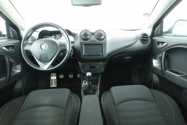 Alfa Romeo Mito image 9