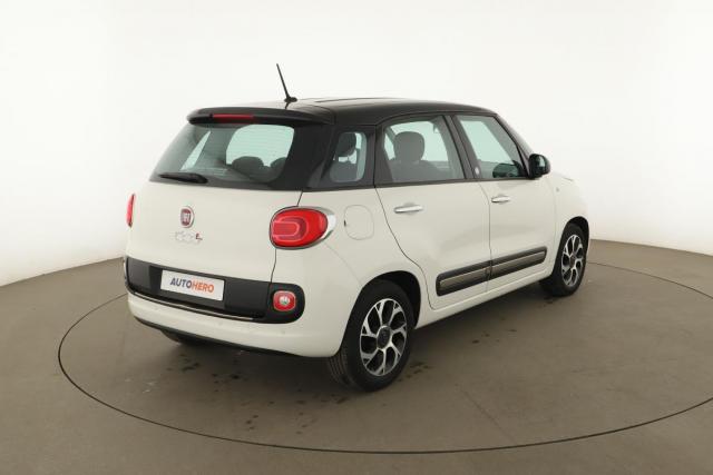 Fiat 500l image 2