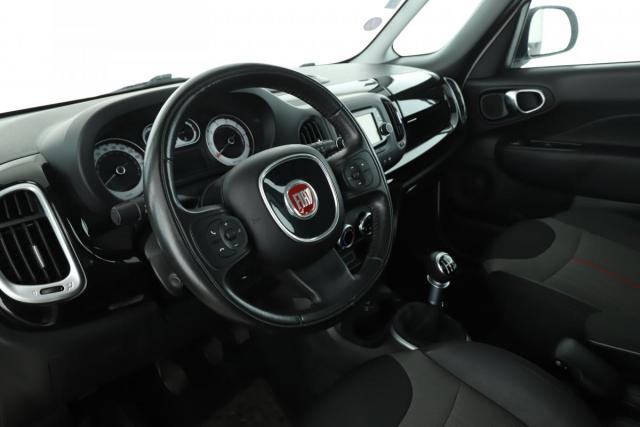 Fiat 500l image 7