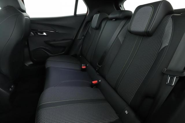 Peugeot 2008 image 9