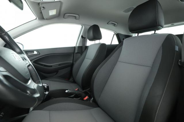 Hyundai I20 image 9