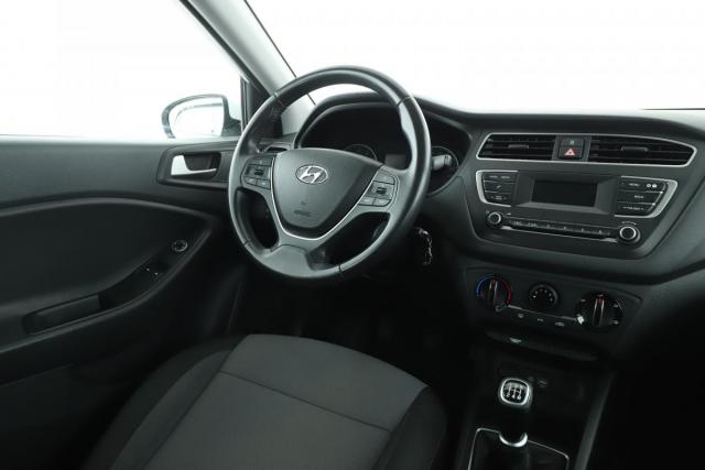 Hyundai I20 image 6