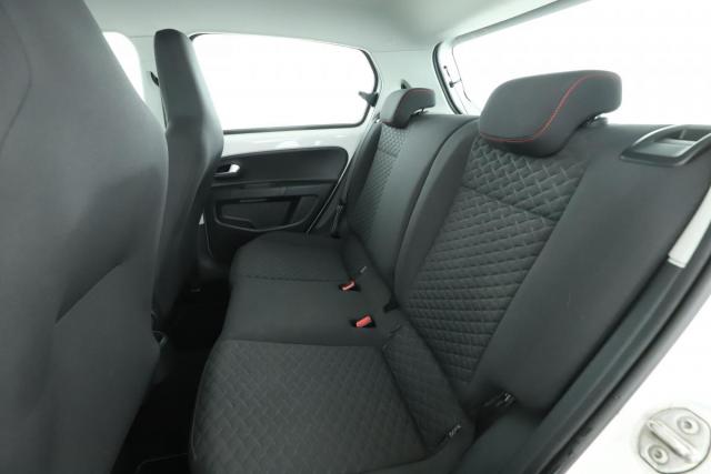 Volkswagen Up! image 8