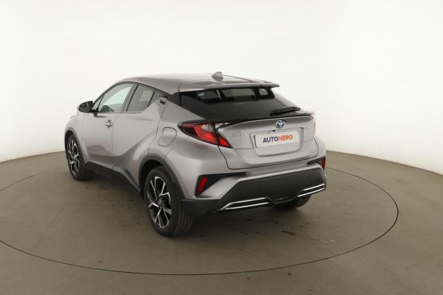 Toyota C-Hr image 1