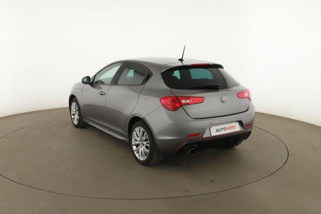 Alfa Romeo Giulietta image 6
