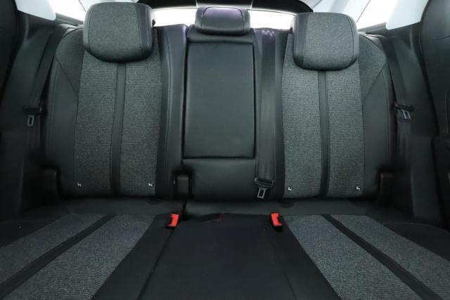 Peugeot 3008 image 1