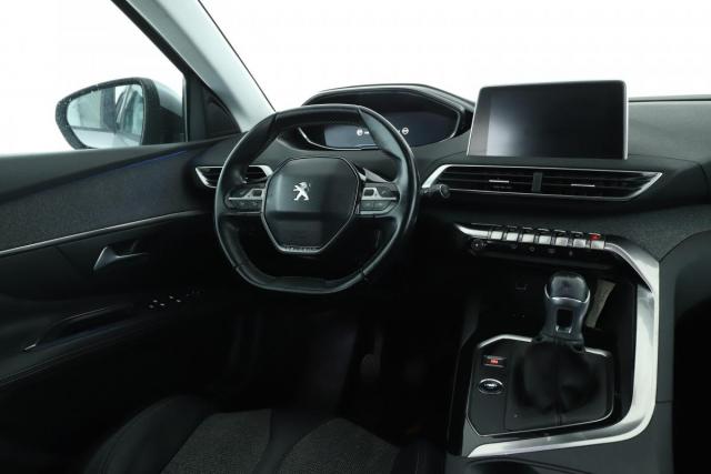 Peugeot 3008 image 3