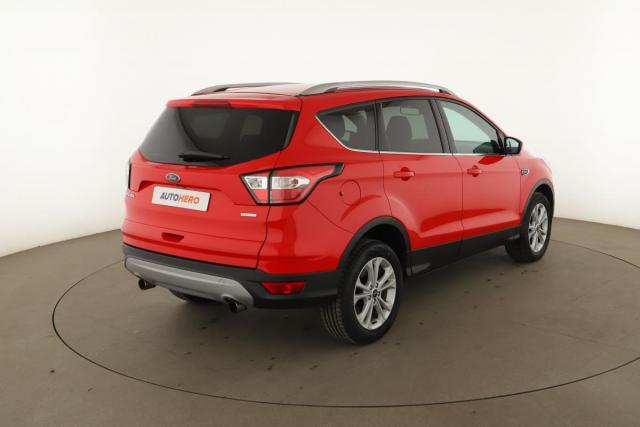Ford Kuga image 6