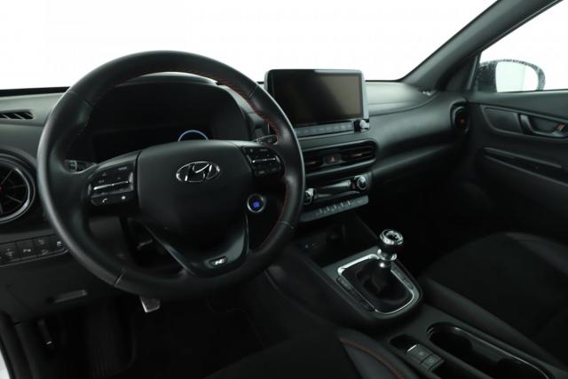 Hyundai Kona image 2