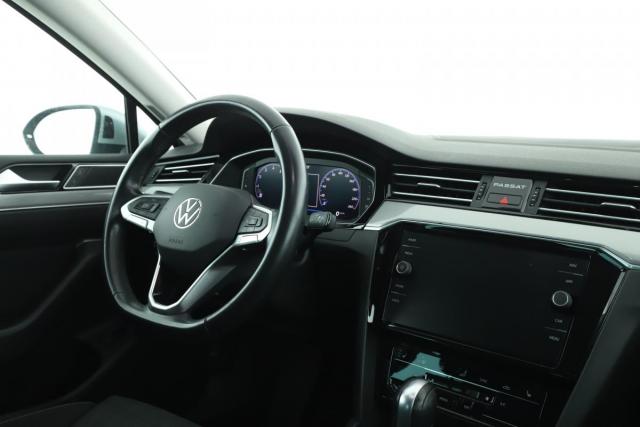 Volkswagen Passat image 5