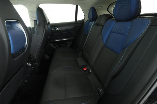 Lynk & Co 01 image 1