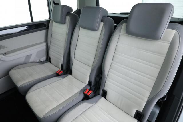 Volkswagen Touran image 1