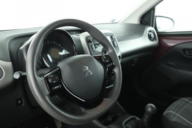 Peugeot 108 image 2