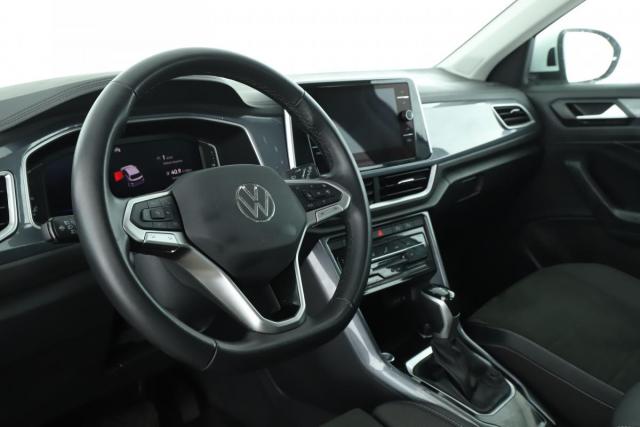 Volkswagen T-Roc image 5
