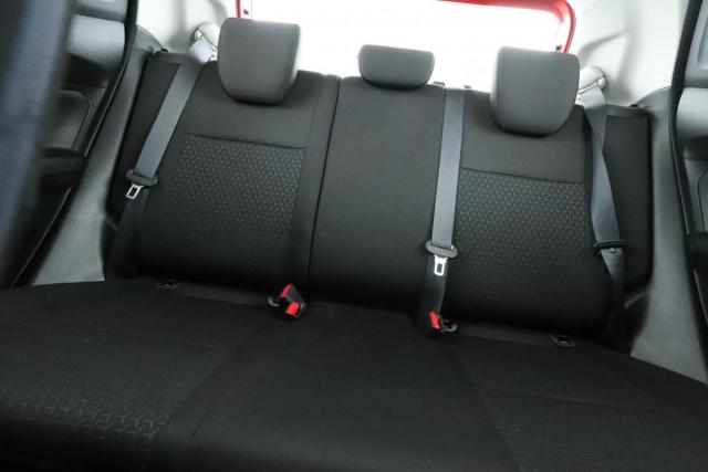 Suzuki Swift image 8