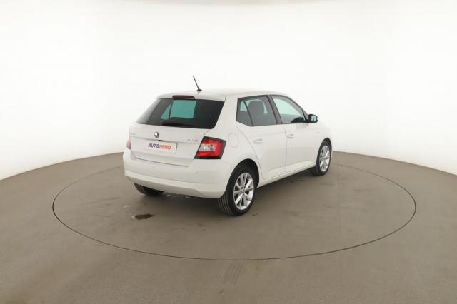 Skoda Fabia image 9